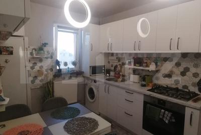 Apartament cu 3 camere decomandat, mobilat în Câmpia Turzii