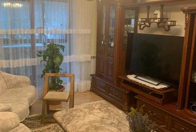 Apartament cu 4 camere decomandat în Burdujeni