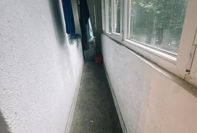 Dristor Rm Sarat/Calea Vitan 2 Bai Reabilitat 3 Camere Vanzare - 10