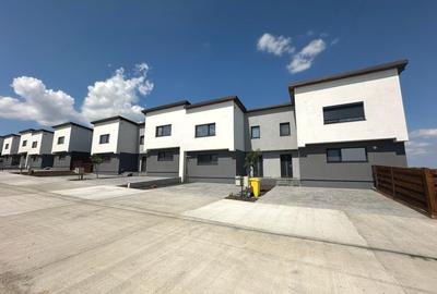 Duplex cu 5 camere în Popas Păcurari