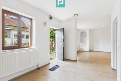 Casă renovată ultracentral | Str. Primăriei - 7