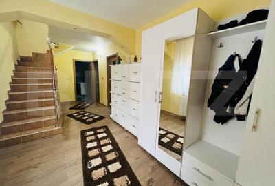 Casă individuală cu 4 camere în Malu Mare