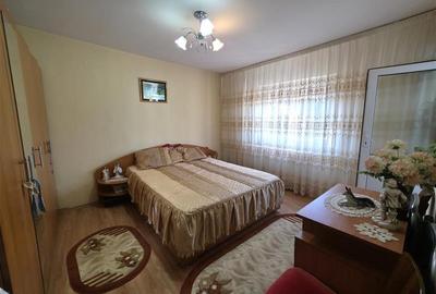Apartament cu 4 camere si centrala termica - 10