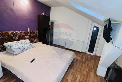 Apartament cu 3 camere de vânzare în zona Rogerius - 1