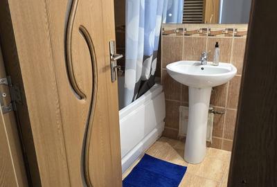 Ideal pentru 2 studenti. Apartament 2 camere decomandat, Bdul Independentei UMF - 8