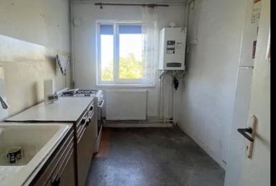 Apartament zona Tomis 3 nemobilat 48 mp etaj 4/4 centrală gaz necesita renovare - 1