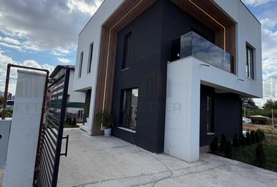 Casă individuală cu 5 camere în Berceni