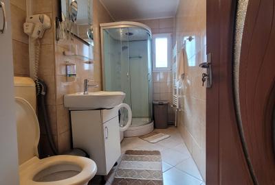 Inchiriem apartament cu 2 camere, strada Uranus - 7