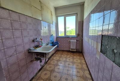 Apartament 3 camere de vânzare | Km 4-5 - 7