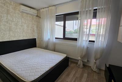 Garsonieră decomandată, mobilată în Titan