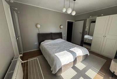 Apartament cu 3 camere decomandat în Calea Victoriei