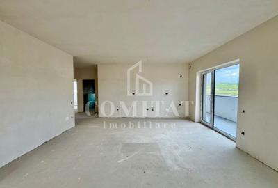 Apartament cu 3 camere semidecomandat în Dâmbul Rotund