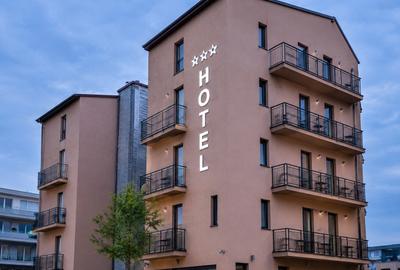 Hotel aproape de plaja in Mamaia Nord - 1