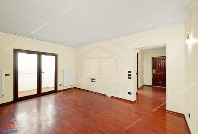 Apartament 3 camere dec in Galati Micro 21 vedere la Dunare langa turn - 9