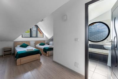 Com0%|Vilă turistică cu 8 camere + căsuțe A-frame, teren 5575 mp Călimănești, VL - 16