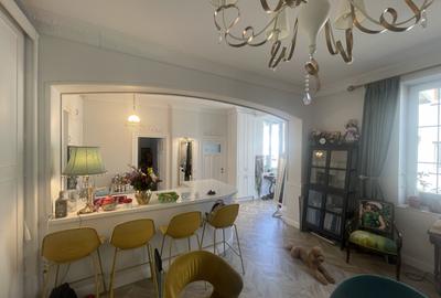Apartament cu 3 camere decomandat, mobilat în Kiseleff