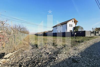 Teren Construcții intravilan de 4000 mp, în Micești