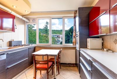 Apartament cu 3 camere semidecomandat în Grigorescu