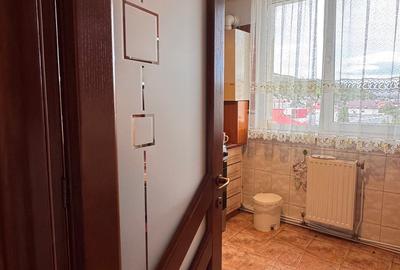 Ap 2 cam decomandat, etaj intermediar, mobilat și utilat – 69000 Euro - 11