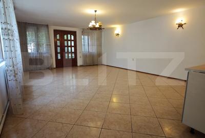 Casă individuală cu 6 camere în Bartolomeu