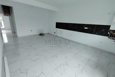 Duplex pe plan - canalizare - 4 camere - 3