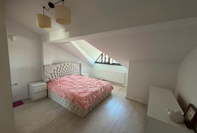 Apartament cu 2 camere decomandat, mobilat în Central