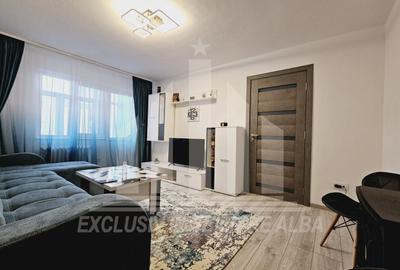 Apartament cu 3 camere semidecomandat în Cetate