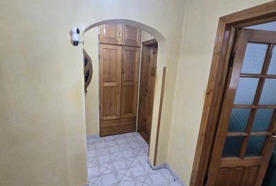 2 camere de vanzare , etajul 1, central Focsani - 7