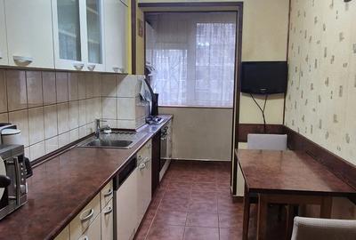 Apartament cu 2 camere semidecomandat în Vlahuță