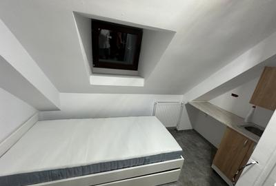 Garsonieră decomandată în P-ța Romană
