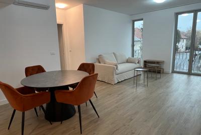 Apartament cu 3 camere, mobilat în Armeneasca