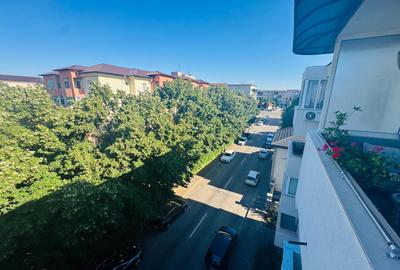 Apartament cu 3 camere decomandat în Kiseleff