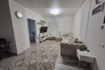 Apartament cu 3 camere decomandat, mobilat în Sud
