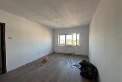 Lugoj, Apartament 3 Cam., 84 Mp., Semidecomandat, et.6, Central Blocul Postei - 18