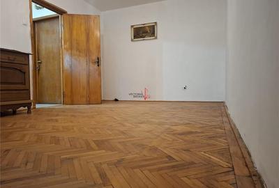 Garsonieră decomandată în Dristor