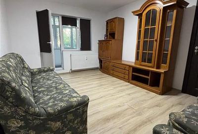 Apartament cu 2 camere decomandat în Podu Roș