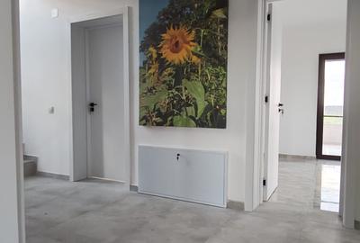 FARA COMISIOANE casa eleganta cu 5 camere 3 terase P+1+pod 2 placi 1800mp asfalt - 13