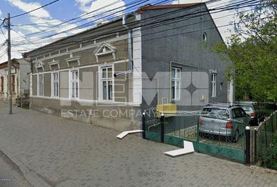 Spațiu comercial, de 73 mp, în Central