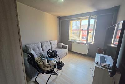 Vanzare Apartament 2 camere zona Grivitei ,Str.Mircea cel Batran - 2