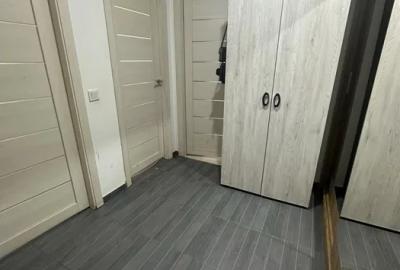 Garsonieră decomandată în Vișani