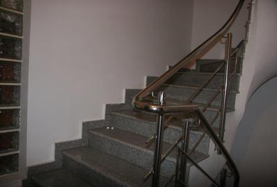 *** Oferta*** Vanzare cladire de birouri / Grivita/ Metrou 4 min - 5