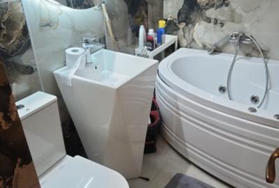 Apartament cu 3 camere decomandat, mobilat în Băneasa