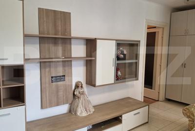 Apartament cu 2 camere semidecomandat, mobilat în Ultracentral