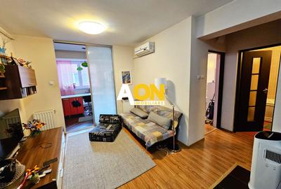 Apartament cu 3 camere decomandat, mobilat în Central