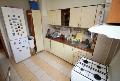 3 camere de 85 mp, cu centrală termică proprie, metrou Crângași la  10 minute - 7
