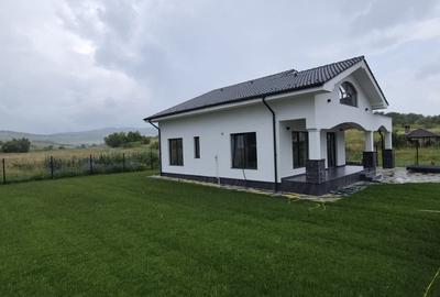 Casa Individuala de vanzare, 4 camere, 120 mp, zona Sigmir - 2