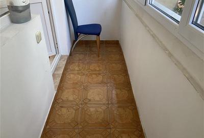 Apartament 2 camere ,zona ultracentrala (Unitatea de Pompieri), et 1 4 , decoman - 18