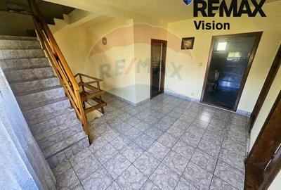 Oportunitate Unică în Centrul Craiovei Casă cu 5 Camere și Garaj - 10