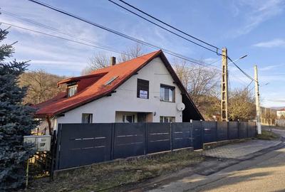 Casă individuală cu 6 camere în Tăuții-Măgherăuș
