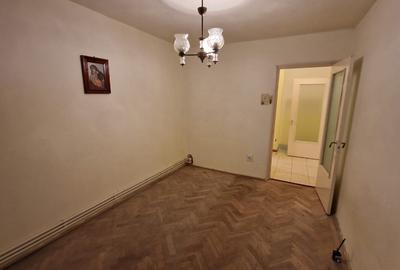Apartament cu 2 camere semidecomandat, mobilat în Buzaului